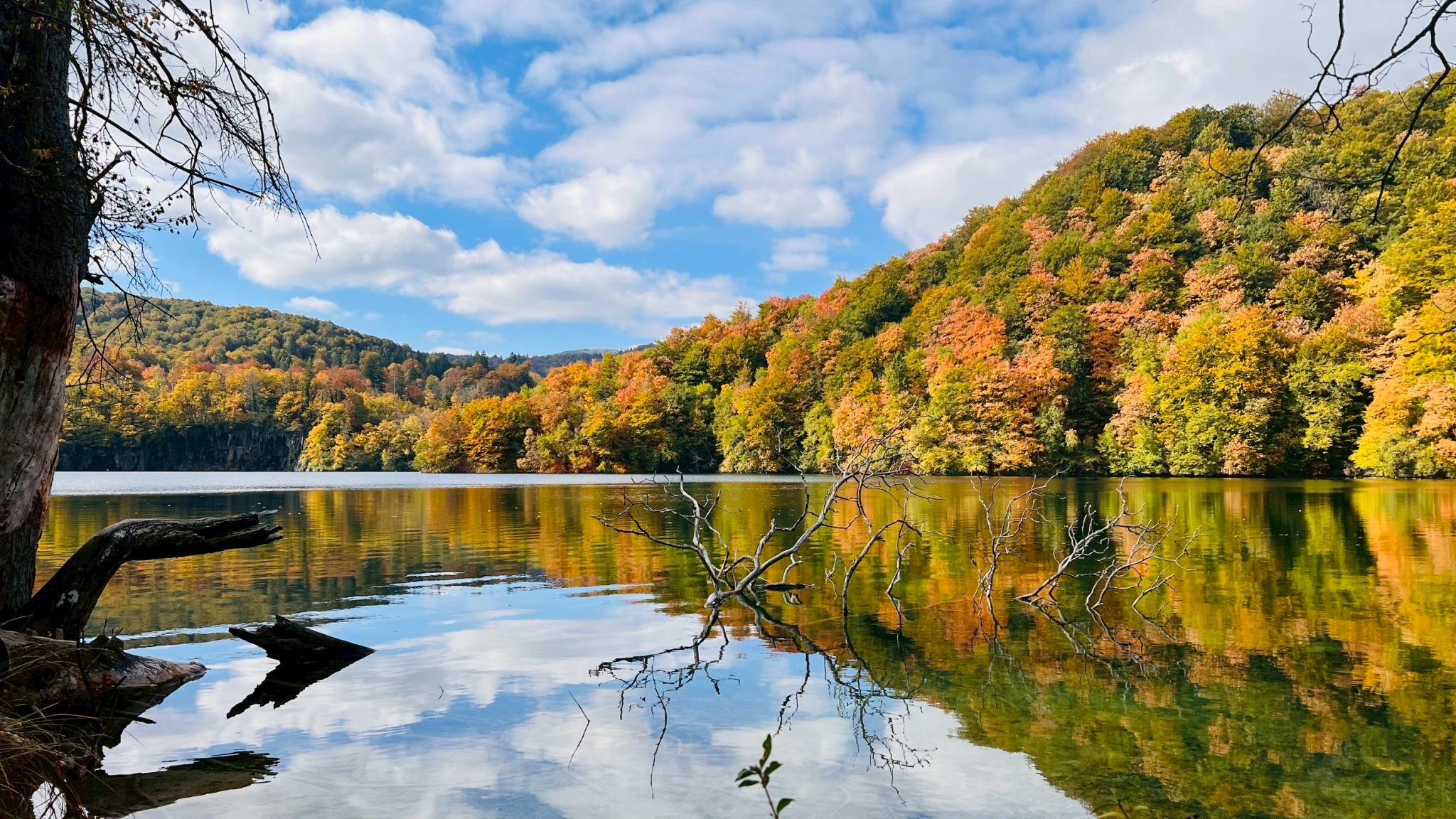 十六湖國家公園-秋季景色